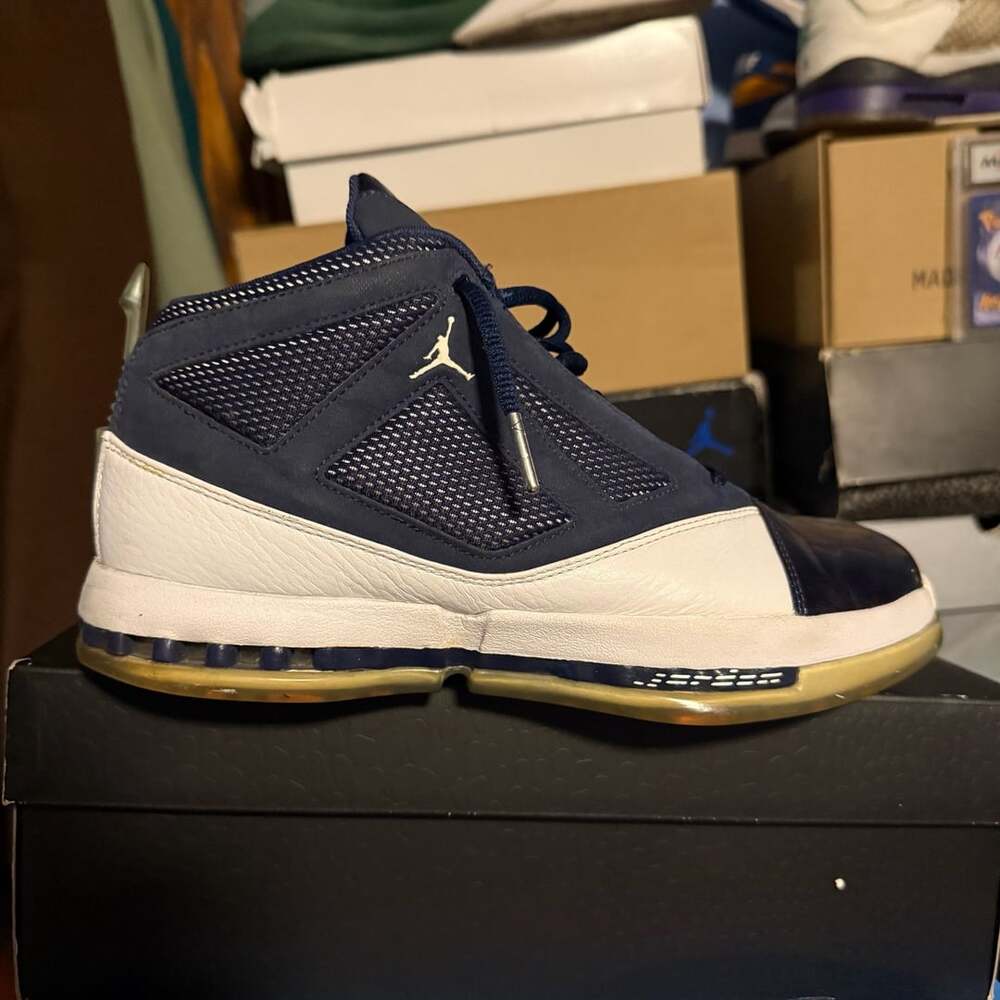 Air Jordan 16 Retro 'Midnight Navy' 2016